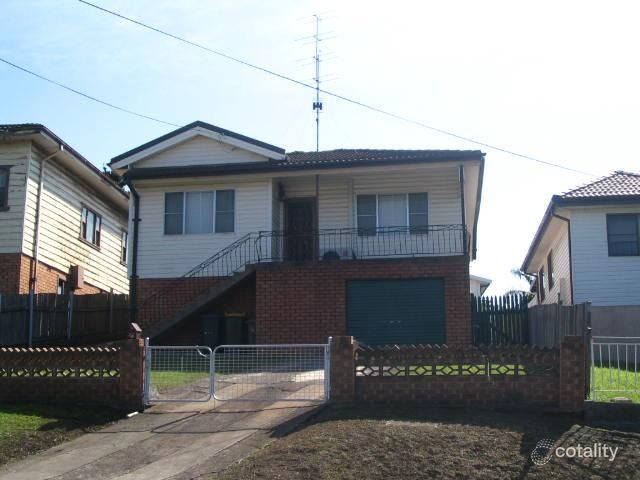 4 Monteith St, Cringila, NSW 2502
