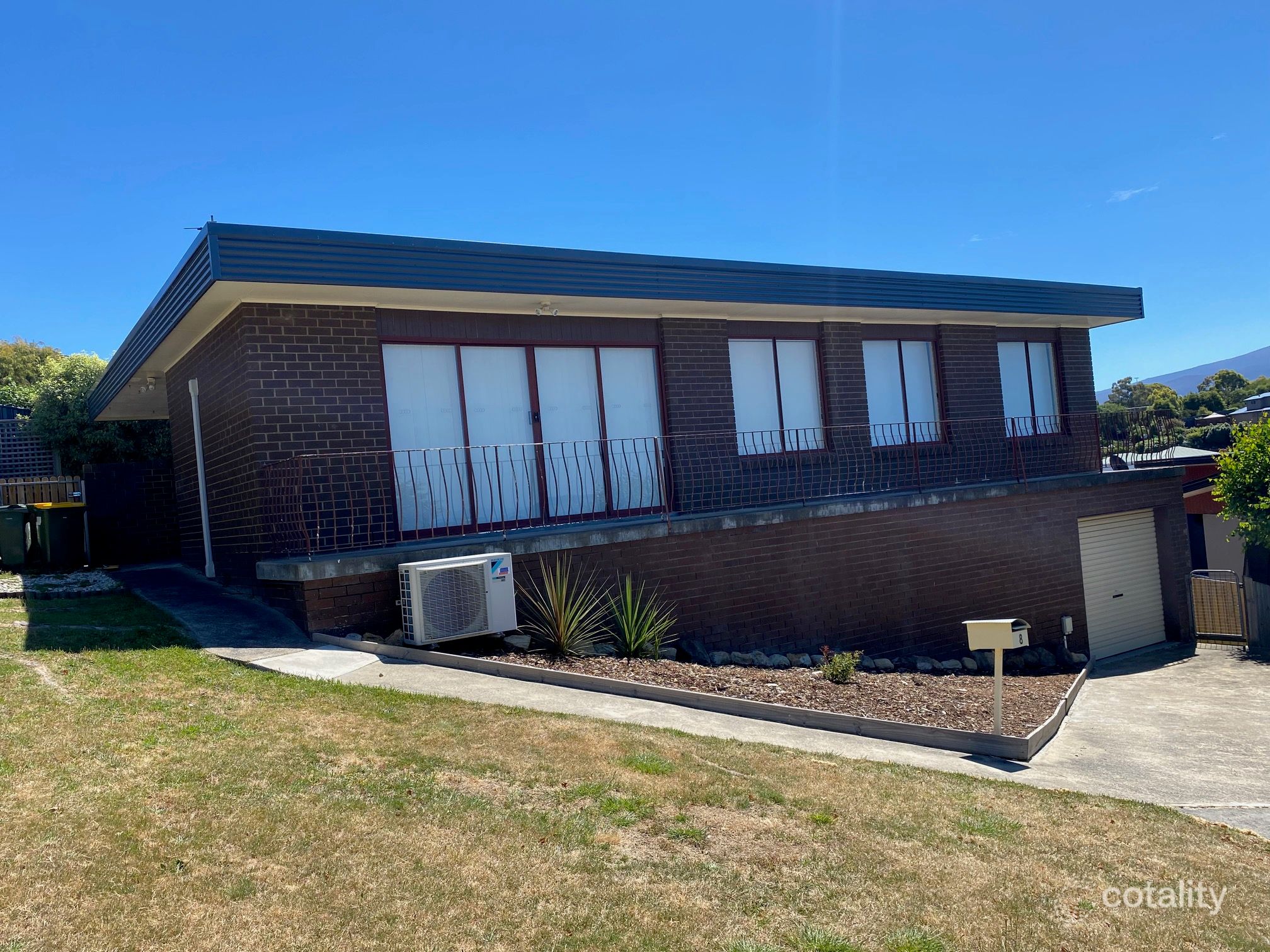 8 Reef Pde, Blackmans Bay, TAS 7052
