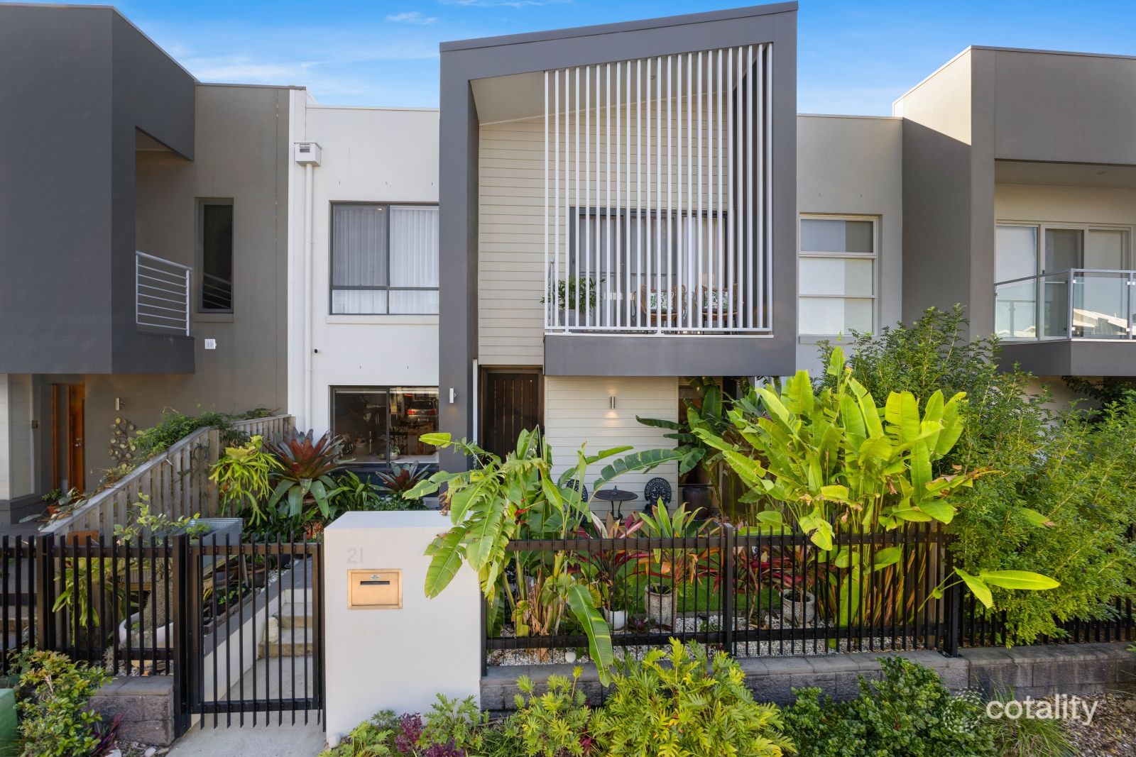 21 Lighthouse Cct, Birtinya, QLD 4575