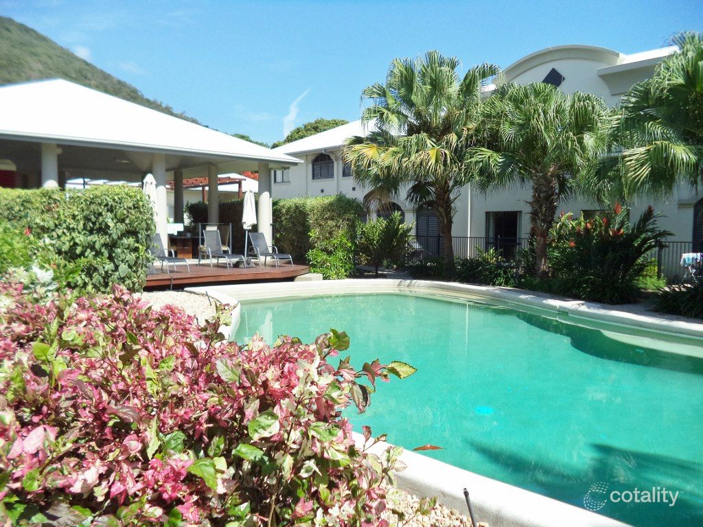 2/81-85 Cedar Rd, Palm Cove, QLD 4879