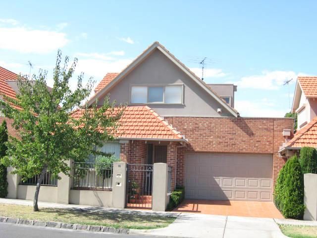 18 Linlithgow Ave, Caulfield North, VIC 3161