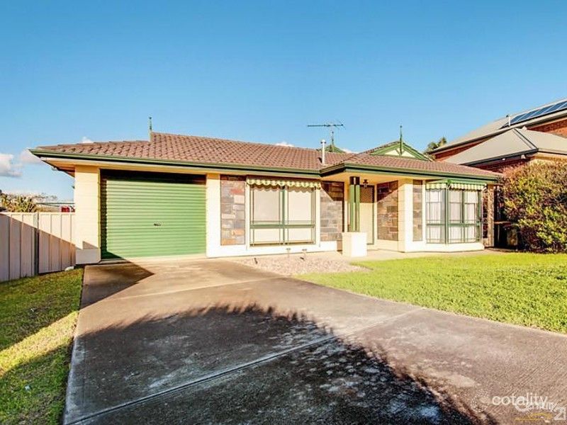 4 Brampton Ct, Hallett Cove, SA 5158