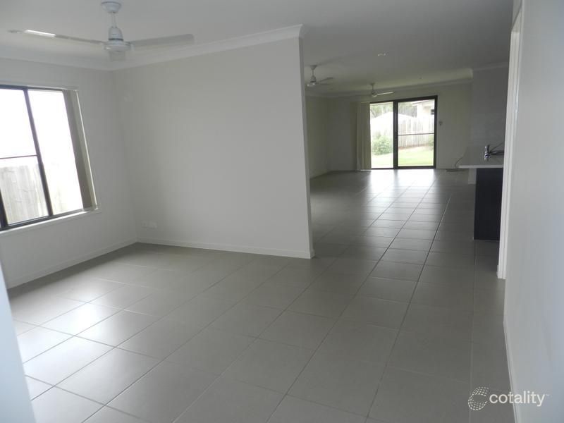 19 Redgum Dr, Kirkwood, QLD 4680