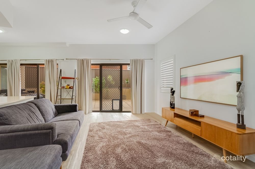 1/77 Mclean St, Coolangatta, QLD 4225