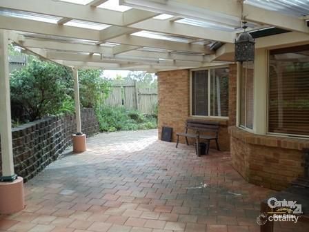 8 Mount Sugarloaf Dr, Glen Alpine, NSW 2560