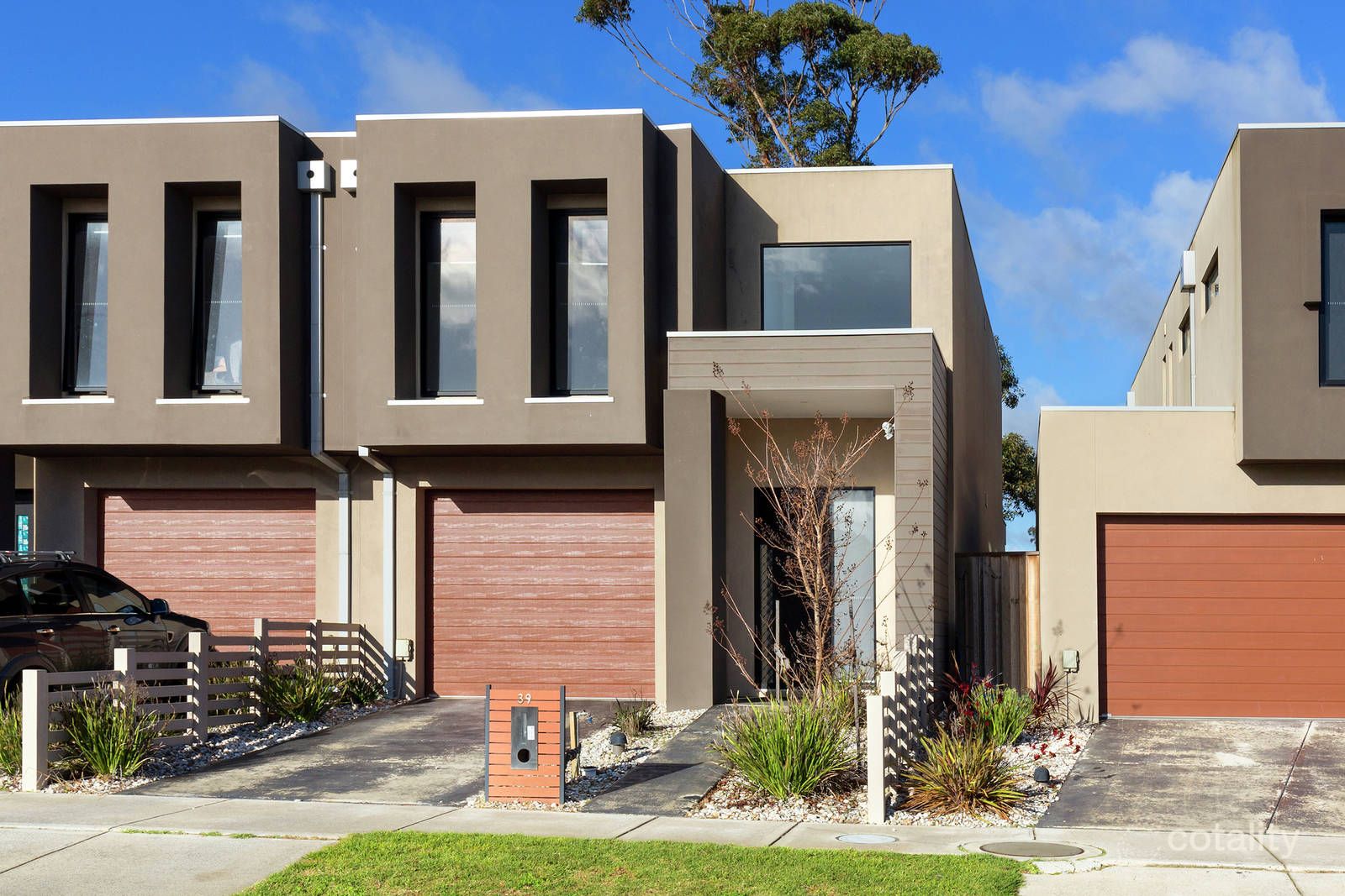 39 Willow Glen Bvd, Cranbourne, VIC 3977