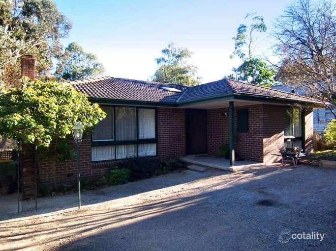 11 Fleay Rd, Badger Creek, VIC 3777