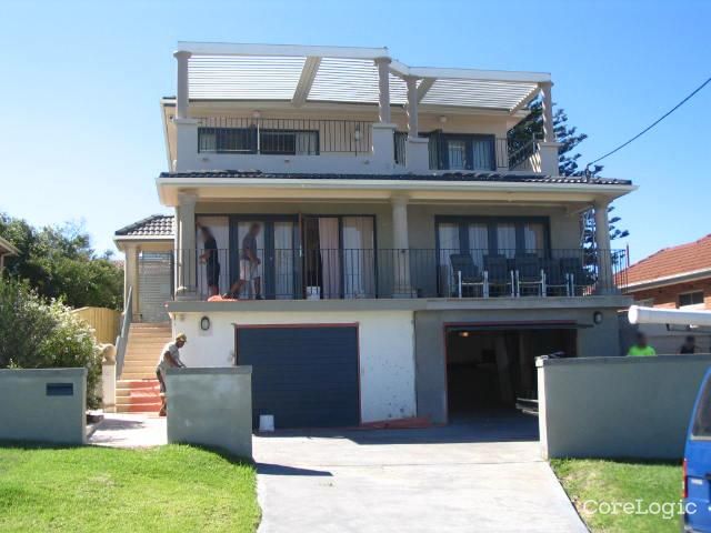 21 Robertson Rd, North Curl Curl, NSW 2099