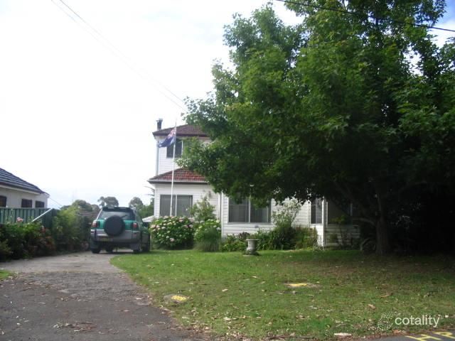 9 Freeman Rd, Heathcote, NSW 2233