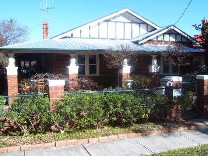 9 Elizabeth St, Parkes, NSW 2870