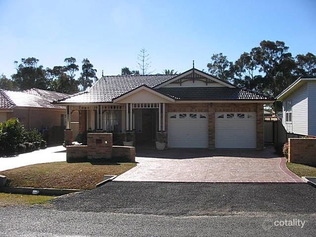 76 Oaks Ave, Shelly Beach, NSW 2261