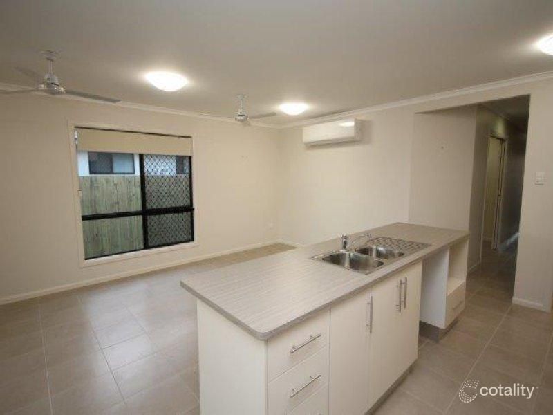 15 Catho Ave, Mount Low, QLD 4818