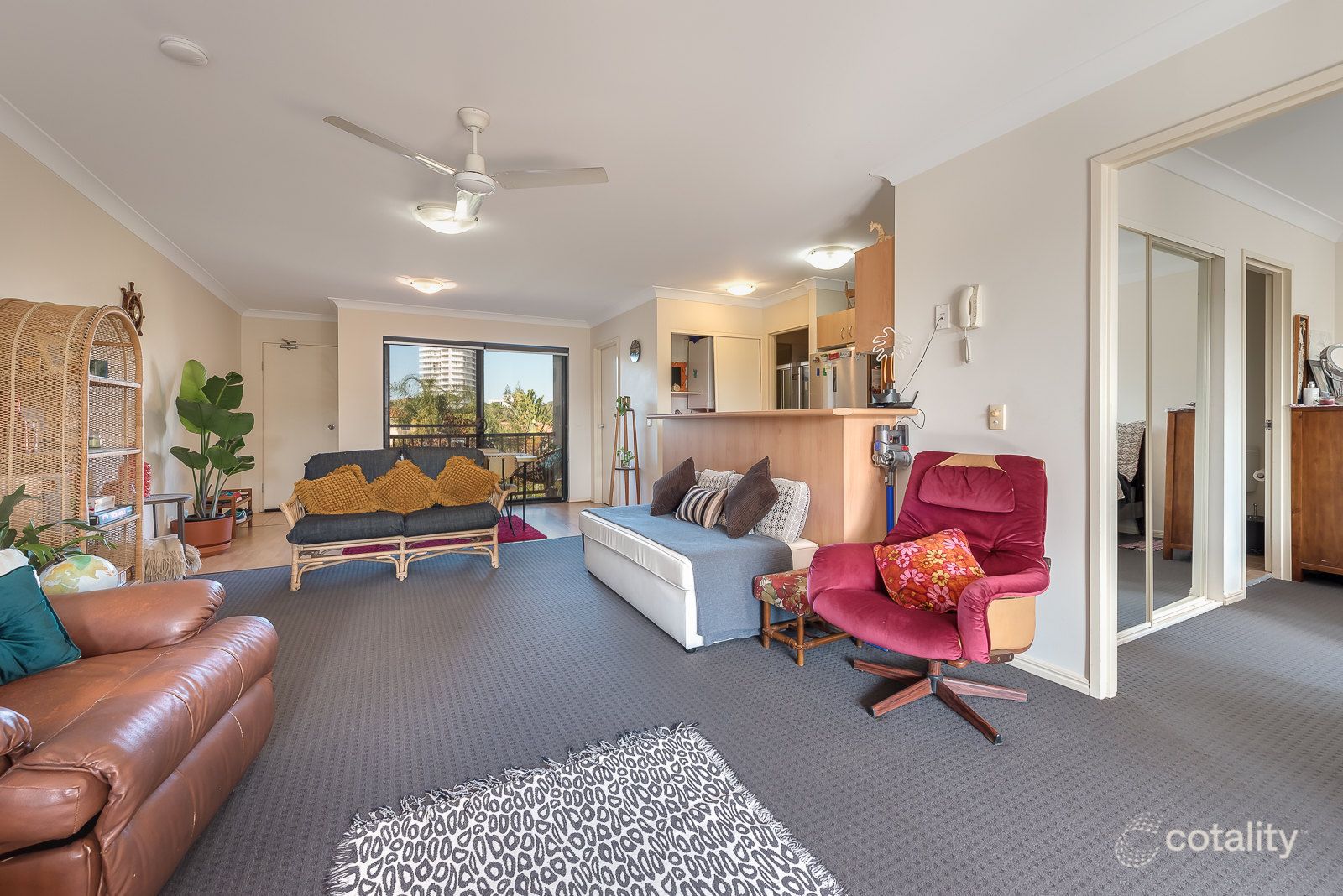 15/4 Mawarra St, Palm Beach, QLD 4221