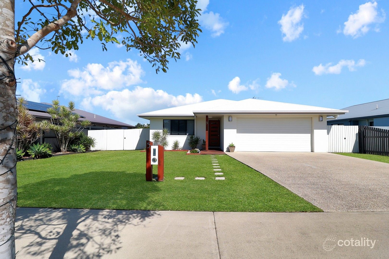 5 Rudd St, Rural View, QLD 4740