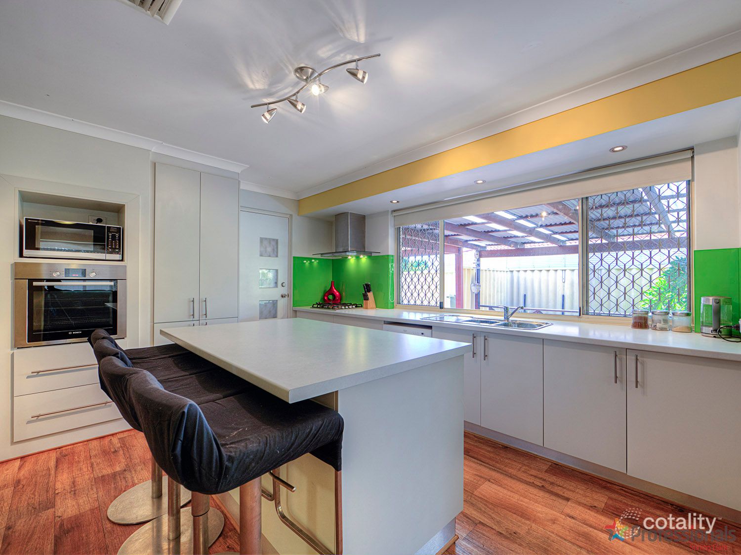 22 Pyrite Ct, Forrestfield, WA 6058