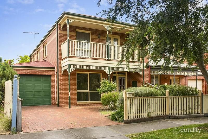 11 Bates Dr, Williamstown, VIC 3016