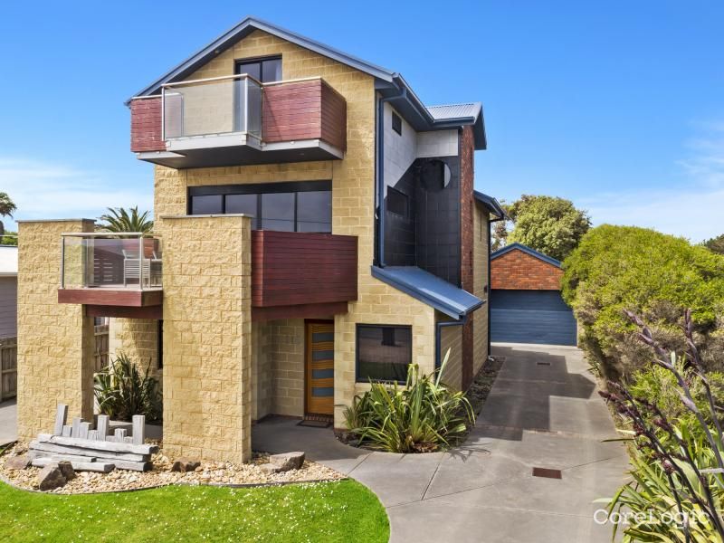 18 Dover St, Sunderland Bay, VIC 3922