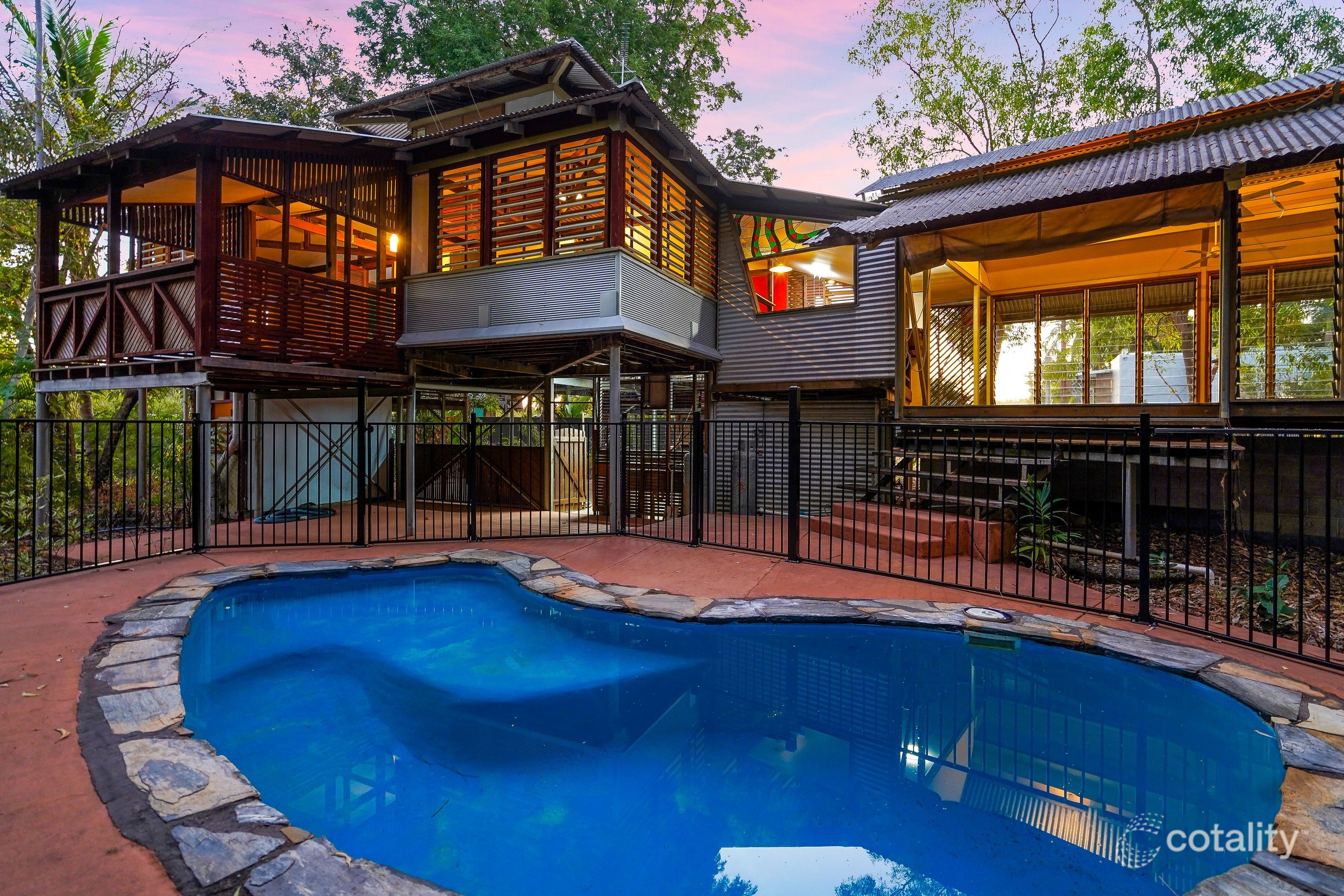 33 Martin Cres, Coconut Grove, NT 0810