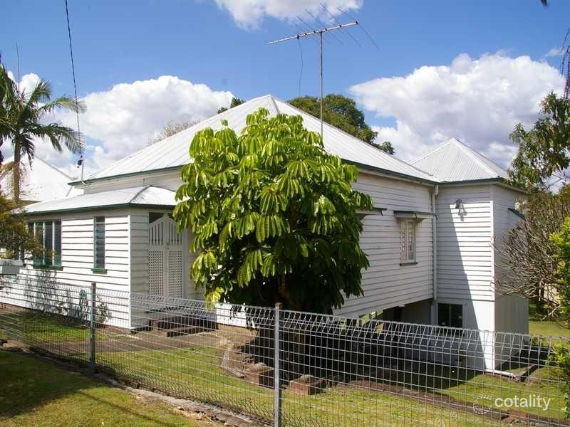 6 Arthur St, Woodend, QLD 4305