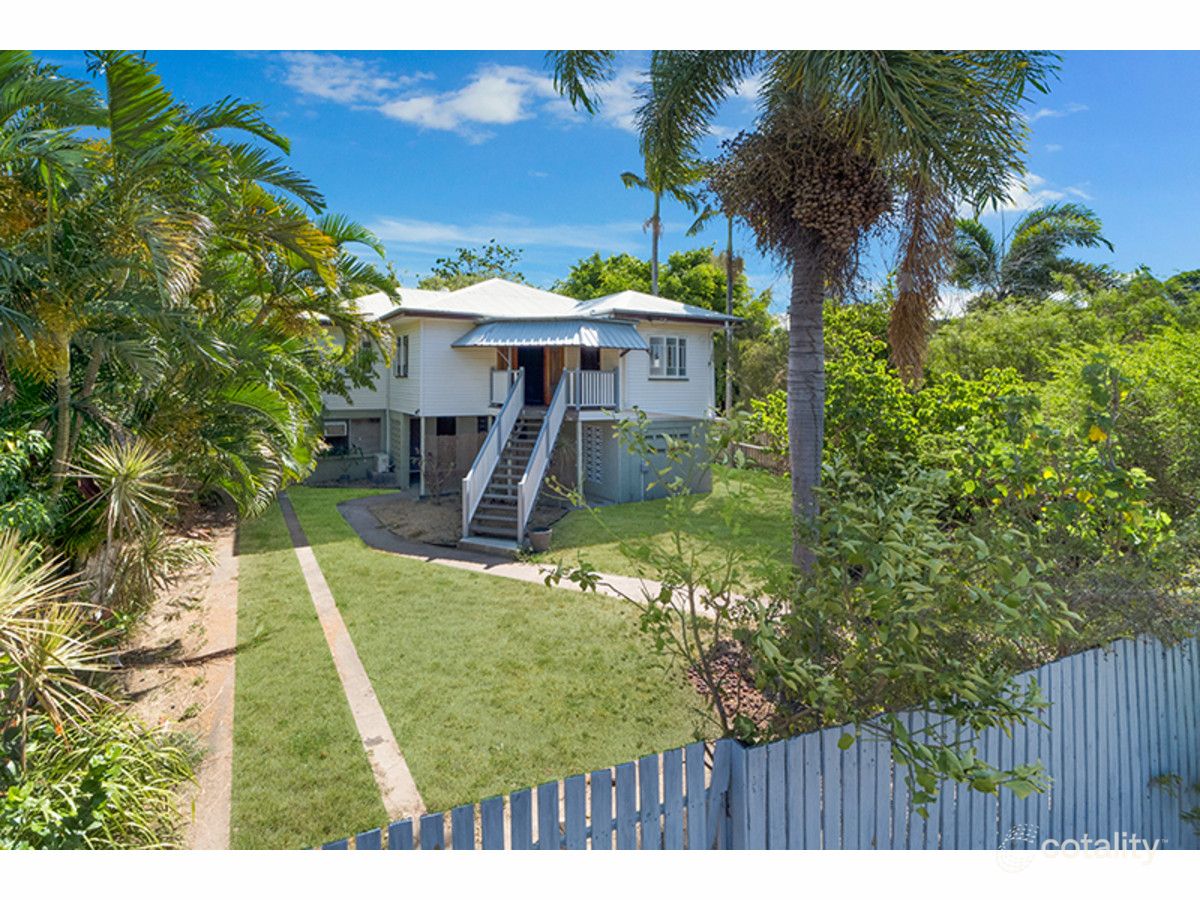 18 The Avenue, Hermit Park, QLD 4812