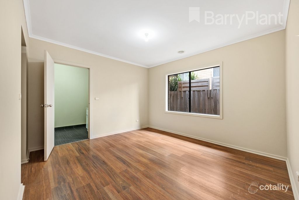 2/22 Golden Ave, Werribee, VIC 3030