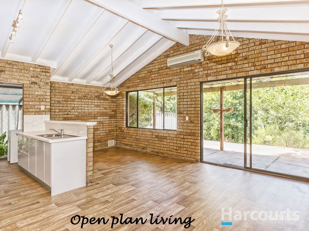 14b Lakevalley Dr, Edgewater, WA 6027