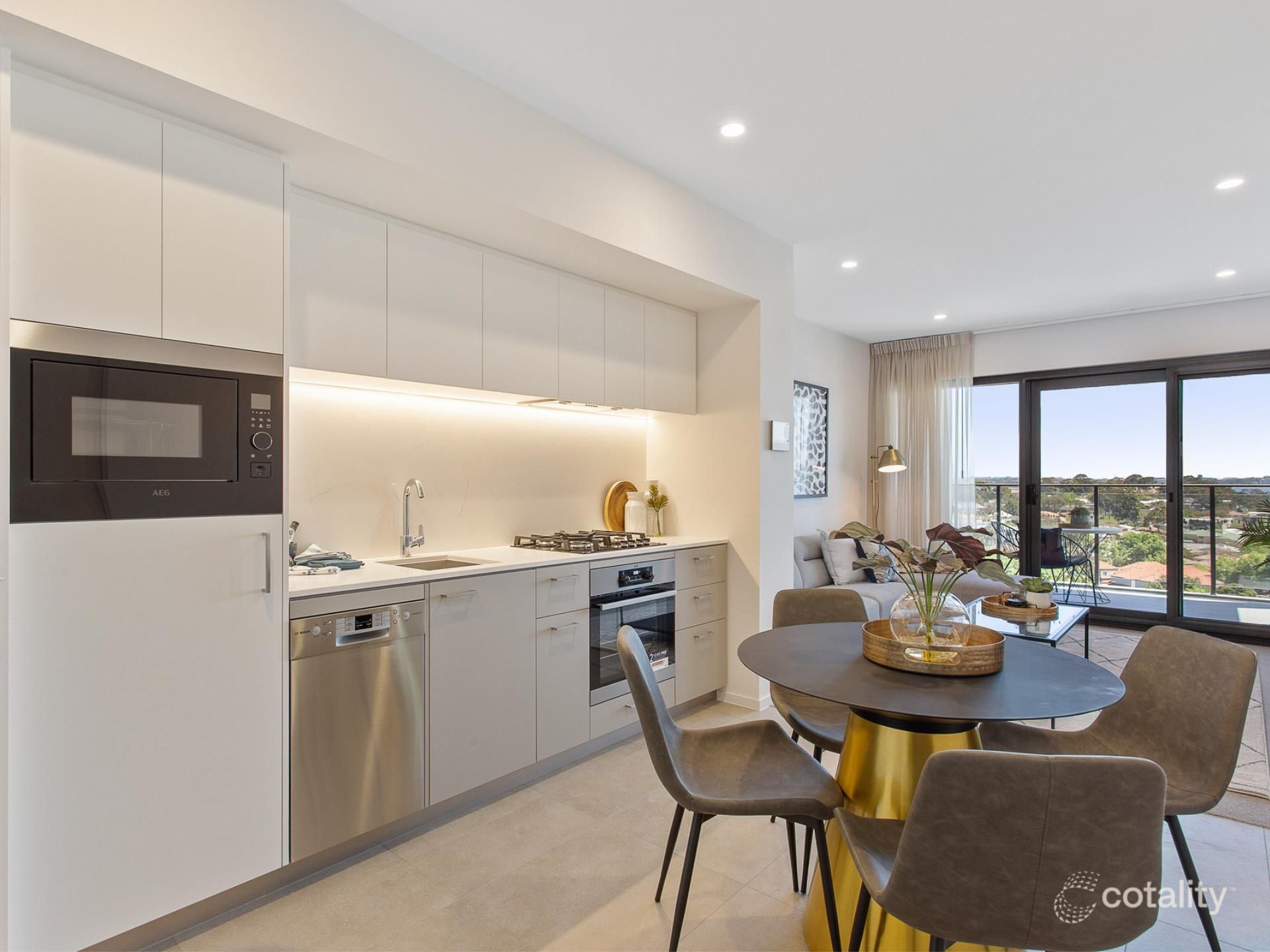 2004/908 Canning Hwy, Applecross, WA 6153
