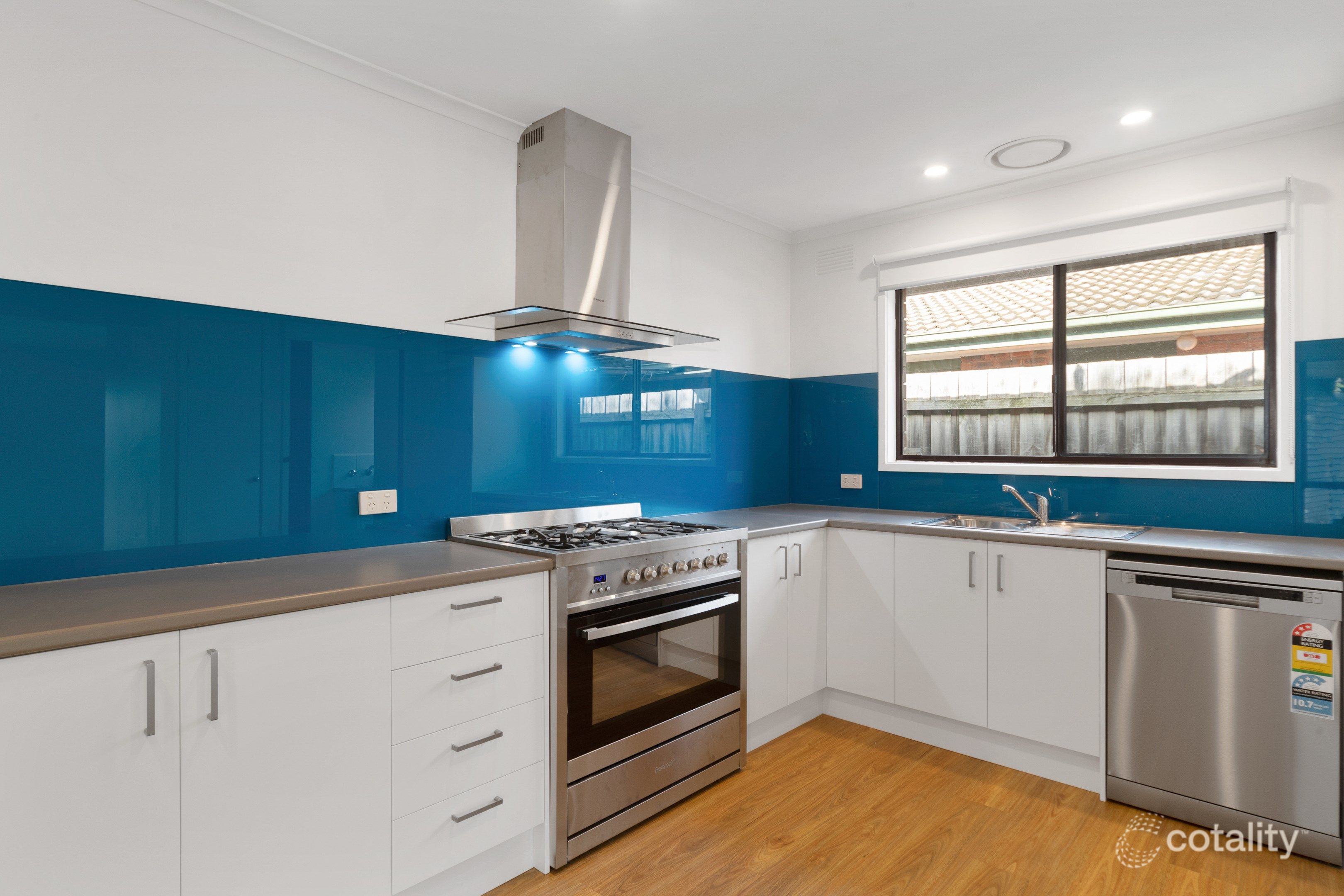 104 Lyrebird Dr, Carrum Downs, VIC 3201