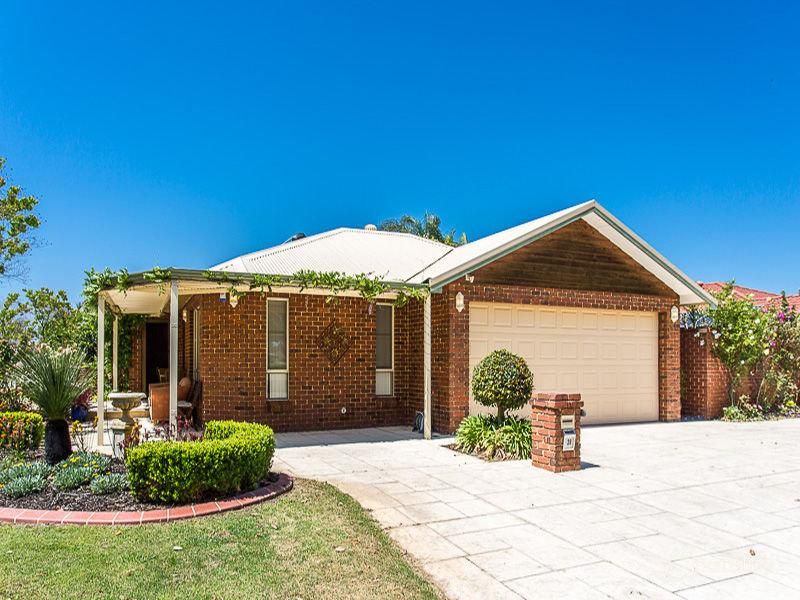 28 Connaught Gdns, Canning Vale, WA 6155