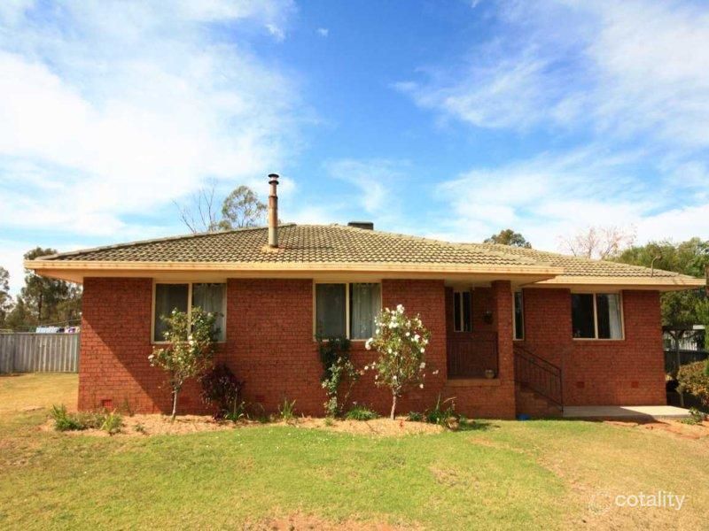 9 Barbijal St, Brocklehurst, NSW 2830