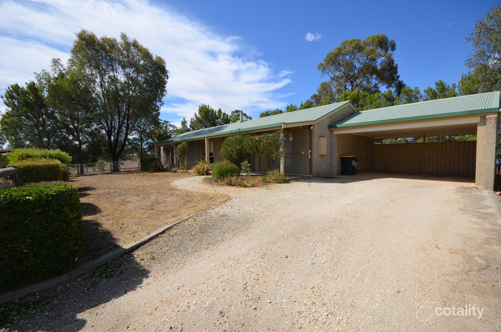 19 Trent Ct, Axe Creek, VIC 3551