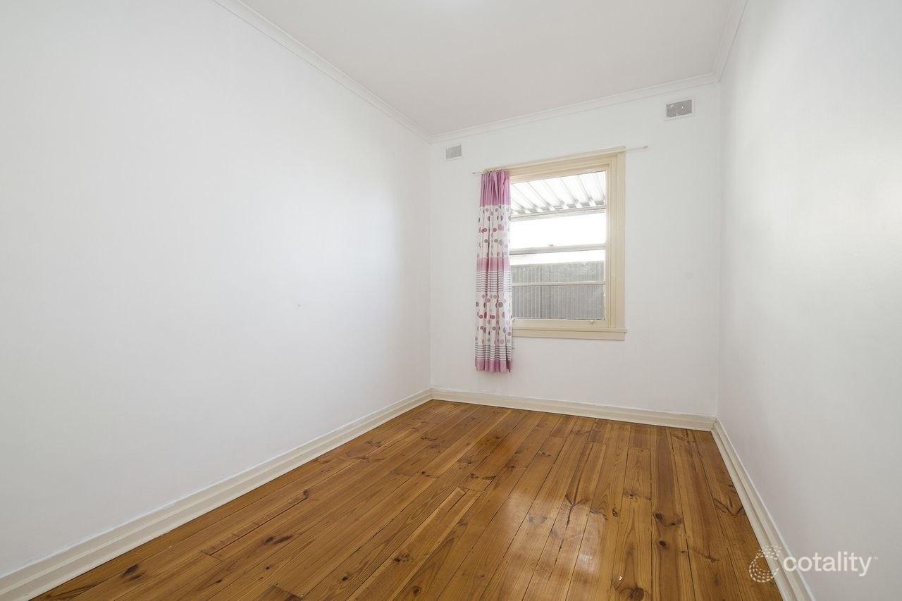 22 Fourth Ave, Woodville Gardens, SA 5012