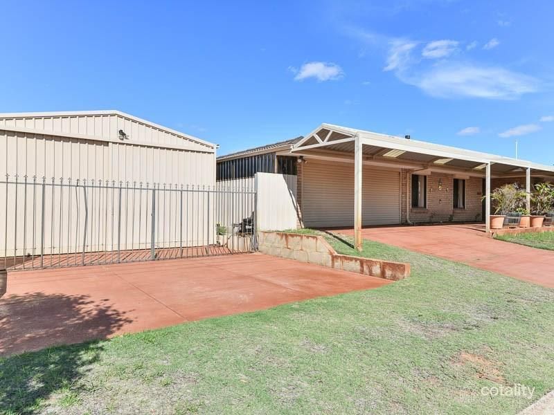 37 Inverness Cir, Camillo, WA 6111