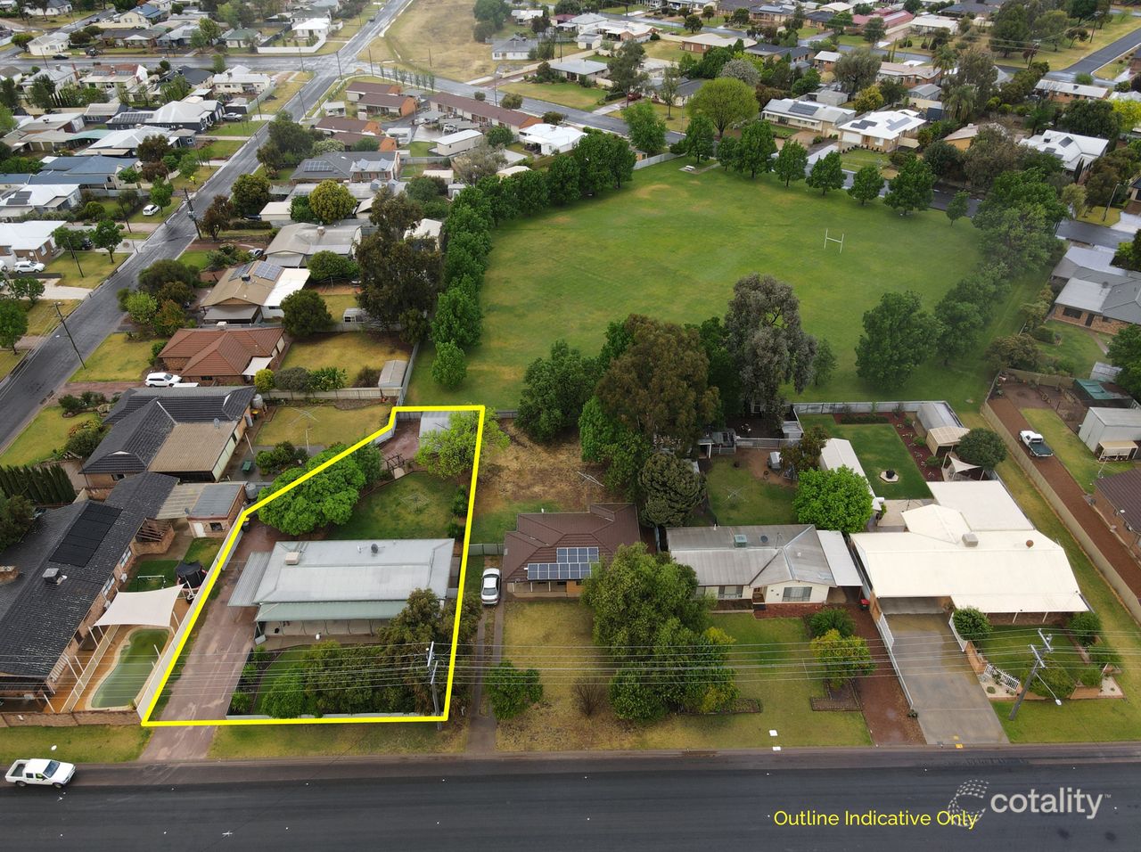 37 Railway Pde, Yenda, NSW 2681