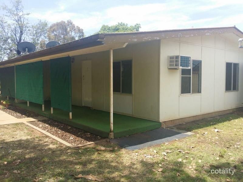 25 Douglass St, Clermont, QLD 4721