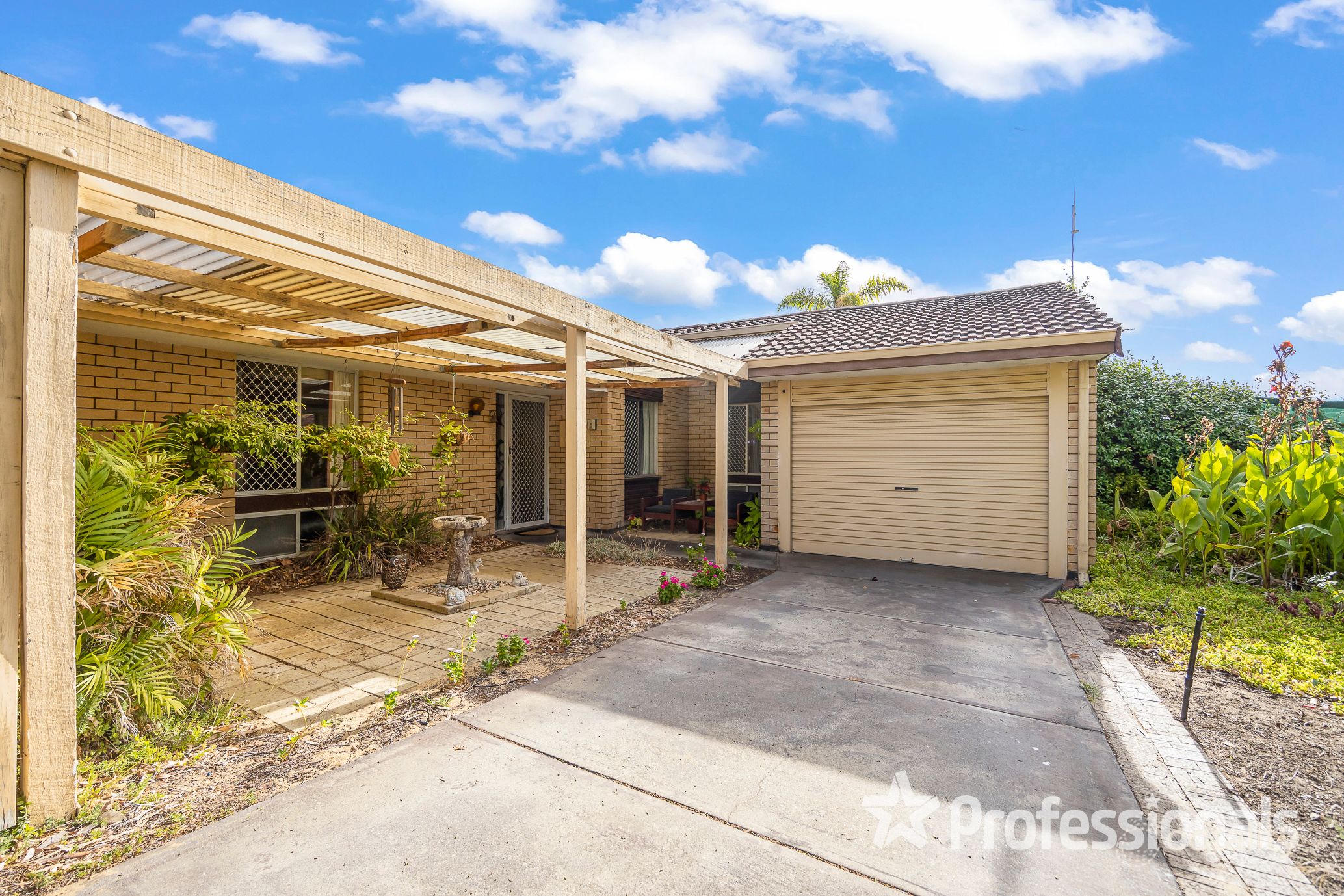 33 Ballantine Rd, Warwick, WA 6024