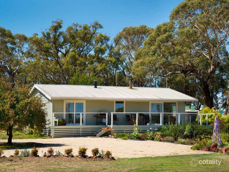 14 Woolnoughs Rd, Porcupine Ridge, VIC 3461