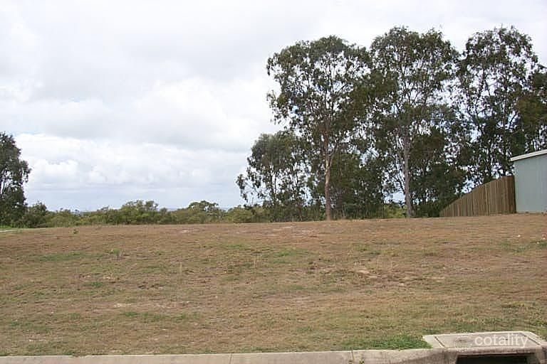 16 Foreshore Dr, Urangan, QLD 4655