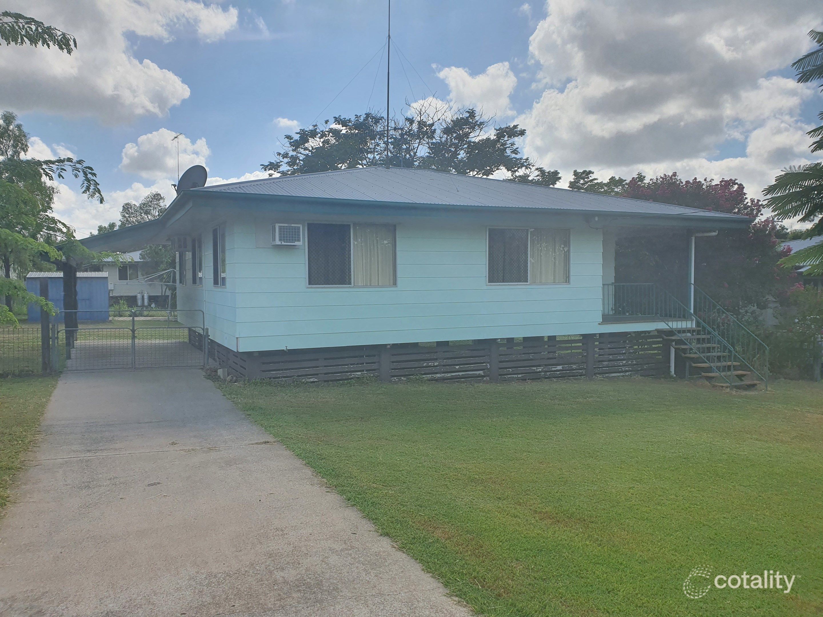 4 Widt St, Moura, QLD 4718