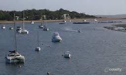 8 Alexander St, Boyne Island, QLD 4680