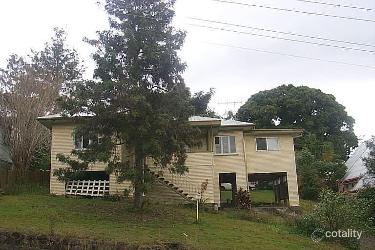11 Fairmeadow Rd, Nambour, QLD 4560