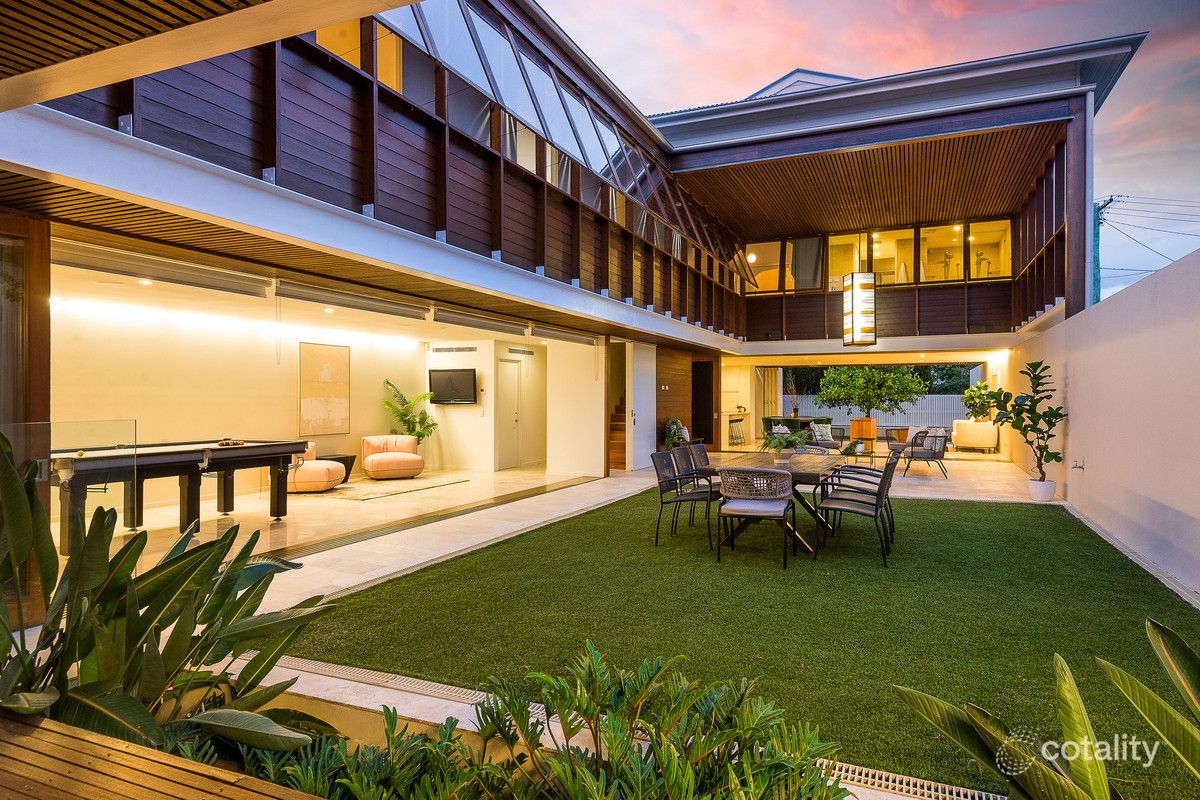 180 Barton Rd, Hawthorne, QLD 4171