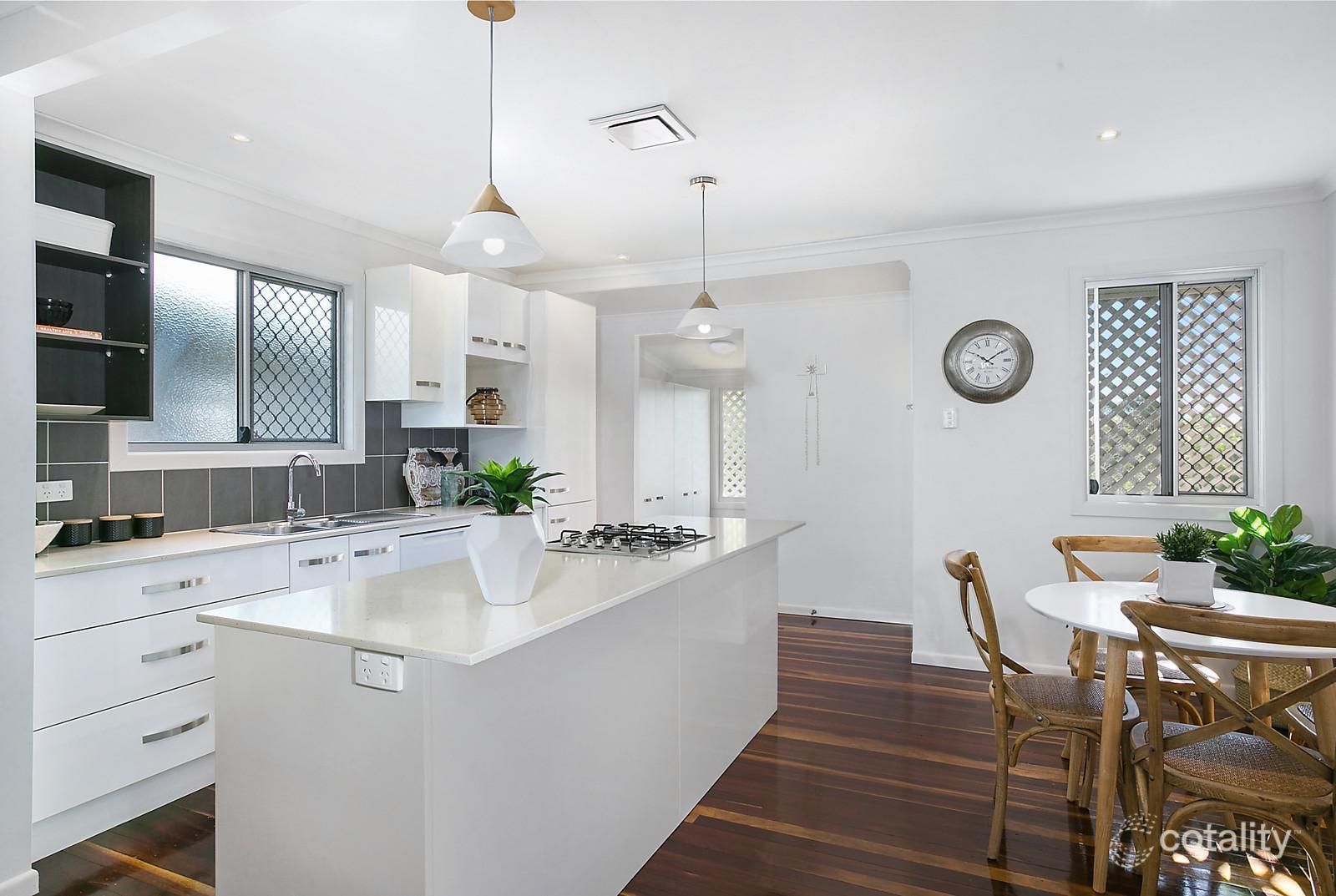 338 Agnes St, The Range, QLD 4700