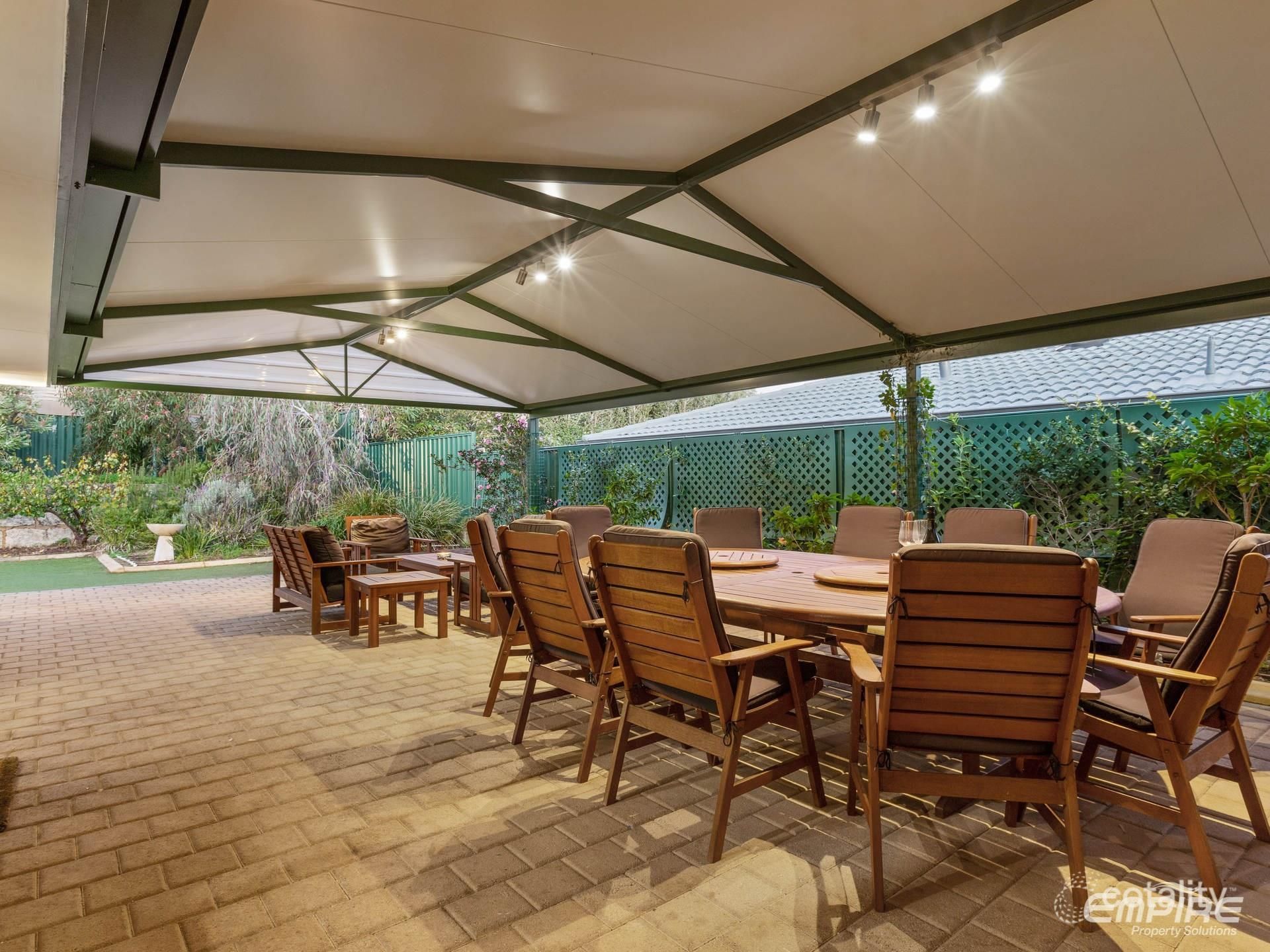 18 Bradbury Way, Samson, WA 6163