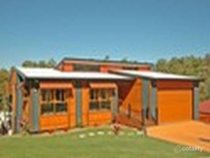 17 Cranwood Ct, Ferny Hills, QLD 4055