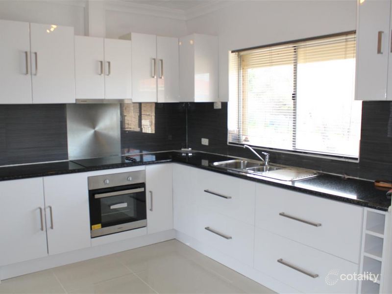 8/16 Edeline St, Spearwood, WA 6163