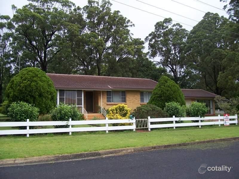 10 Patricia St, Mount Lofty, QLD 4350