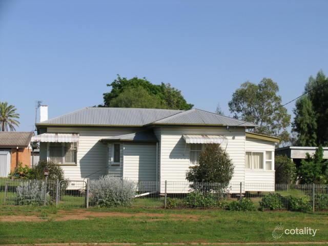 94 Beale St, Oakey, QLD 4401