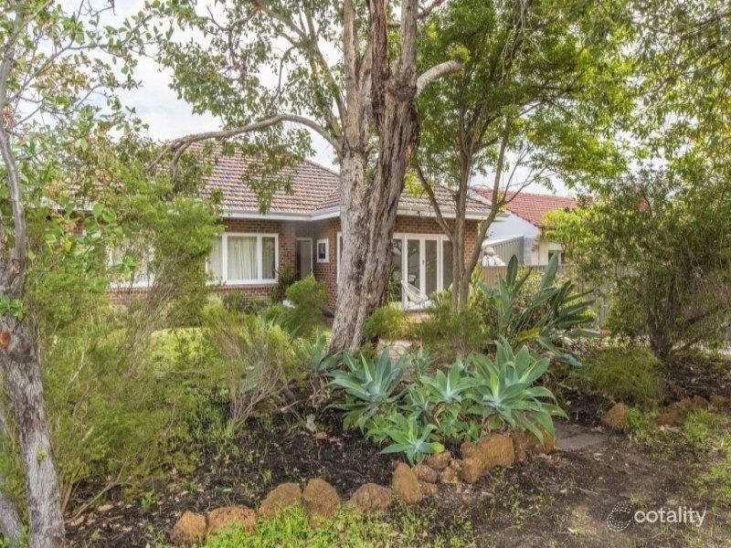 9 Lynton St, Doubleview, WA 6018