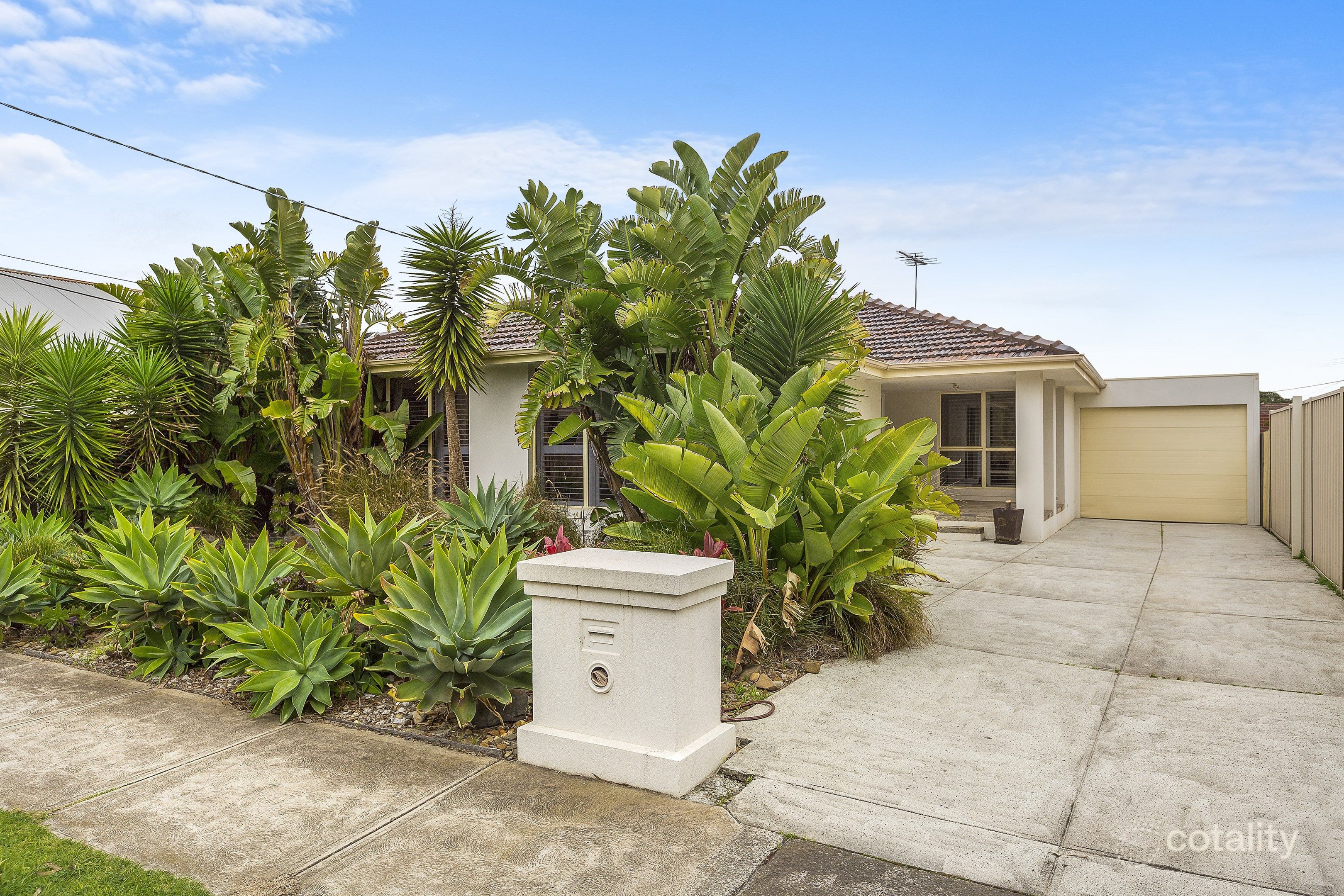 25 Waratah St, Seaholme, VIC 3018